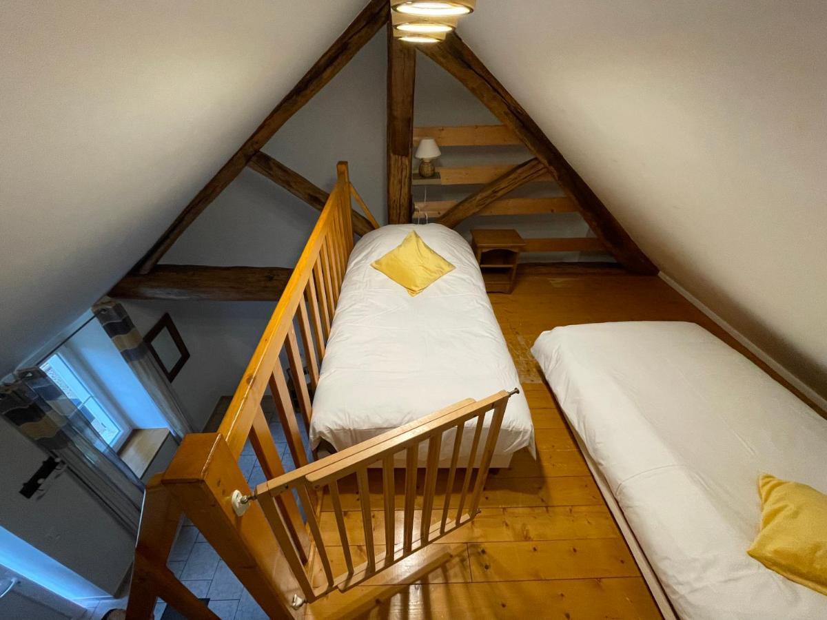 Bed and Breakfast Le Goluret à Couvignon Extérieur photo