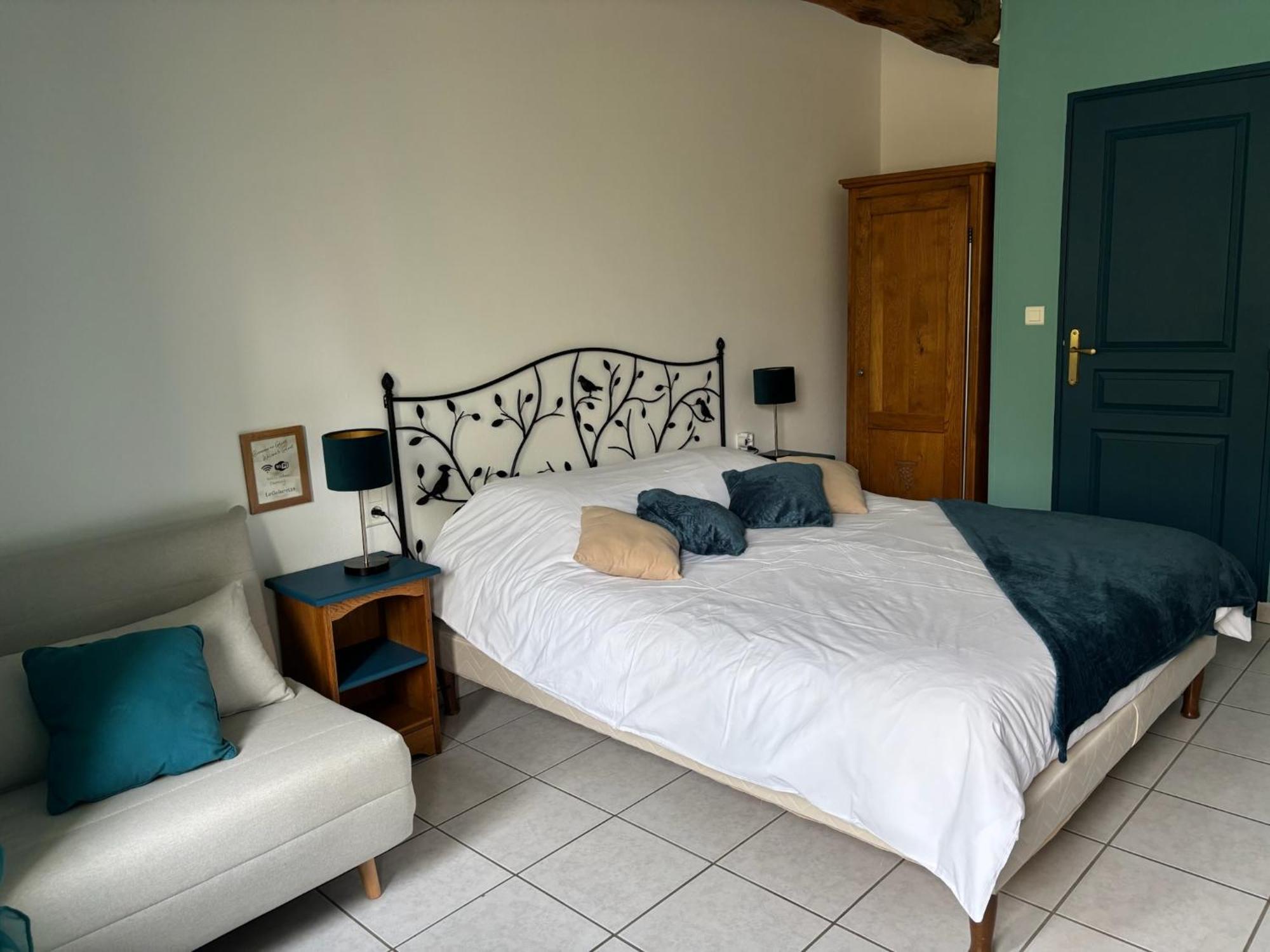 Bed and Breakfast Le Goluret à Couvignon Extérieur photo